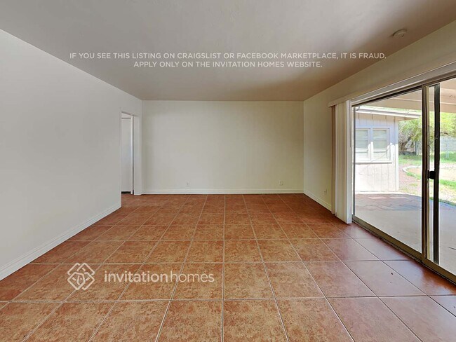 Foto del edificio - 1448 E 2nd St