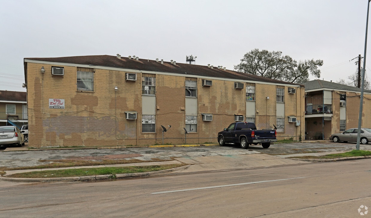 Villa Del Sol Apartments Apartments in Houston, TX