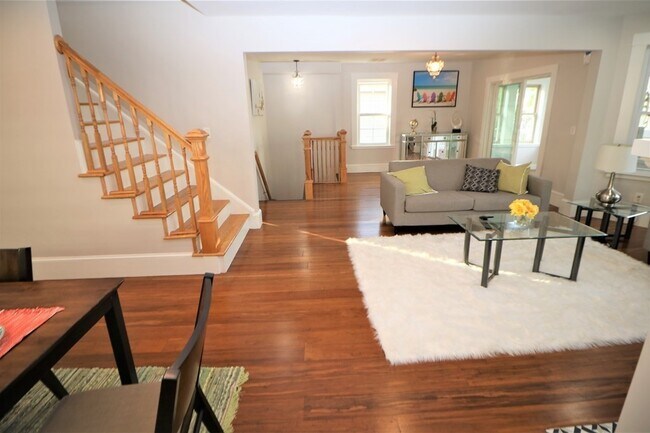 Foto del edificio - 318 Concord Ave