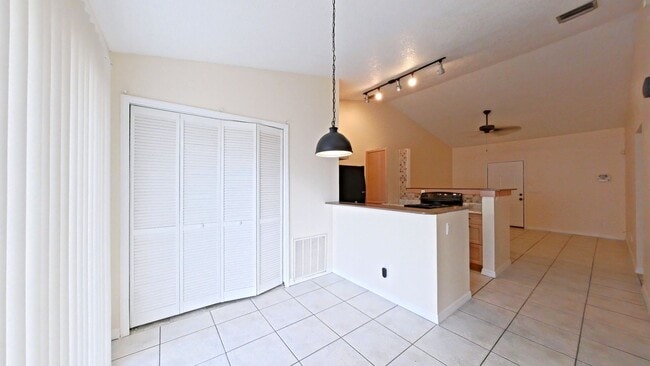 Photo - Lovely 2/2 in Magnolia Pointe Orlando Townhome