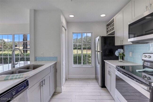 Building Photo - 9465 Ivy Brook Run