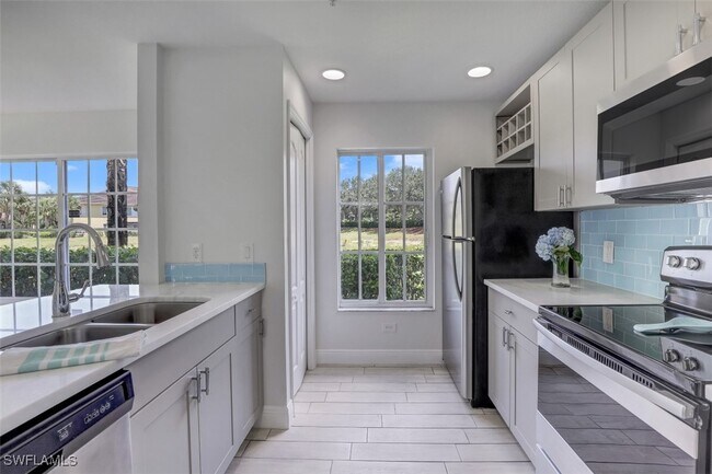 Foto del edificio - 9465 Ivy Brook Run