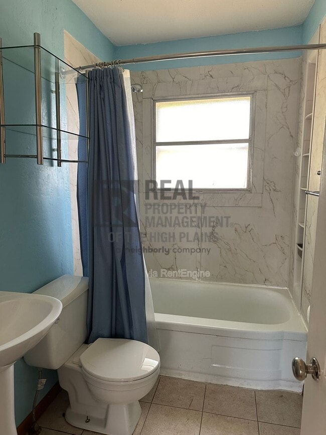 Building Photo - 1502 Franklin Ave