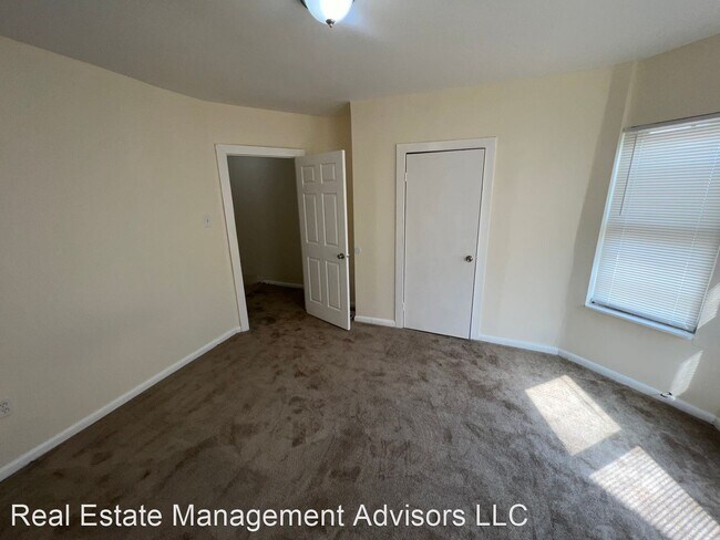 Foto del edificio - 4 br, 1.5 bath House - 5551 Media St.