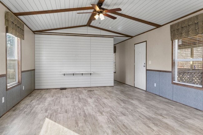 Building Photo - 19218 McLin Rd