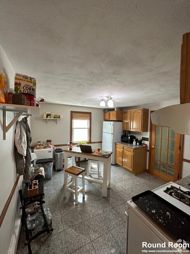 Cushing Square Apartments for Rent with a Garage Belmont, MA 6