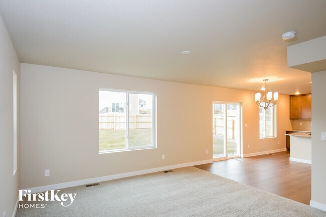 Building Photo - 10741 Luneth Dr