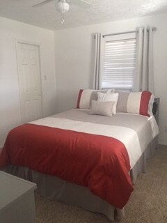 Habitación 1 - 213 W 30th St