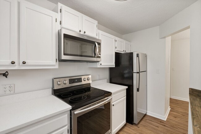 Building Photo - 600 Audubon Lake Dr