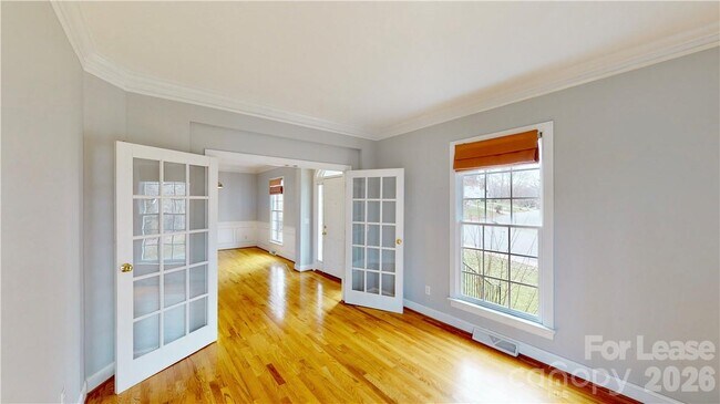 Foto del edificio - 7819 Red Oaks Trail