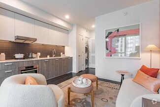 Building Photo - 461 E Waterside Dr