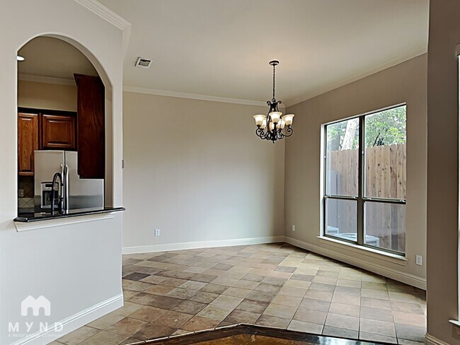 Foto del edificio - 2204 Apollonia Ln