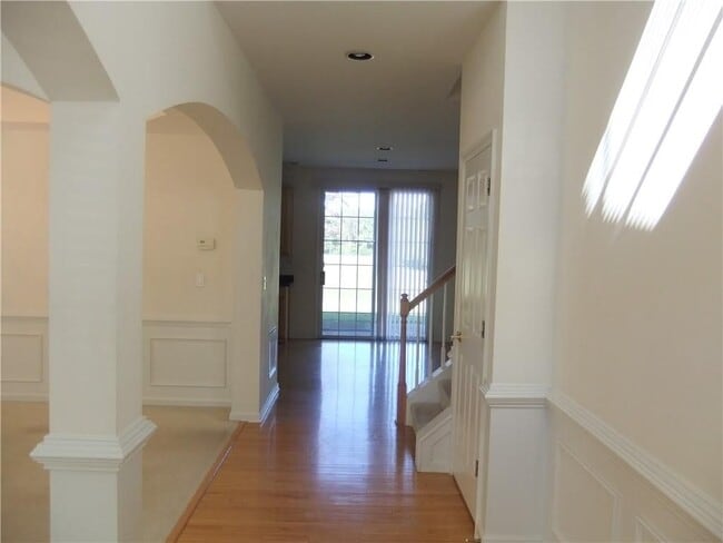 Building Photo - 2745 Niblick Way