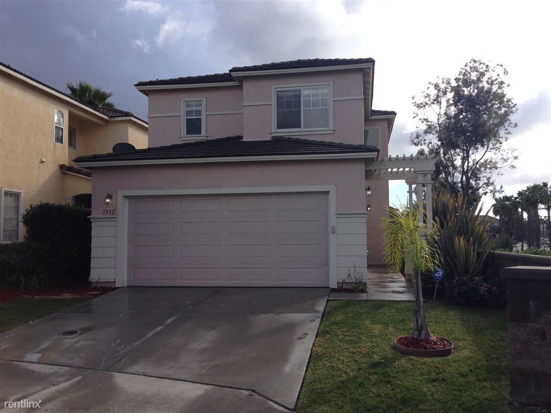 Foto principal - 1352 Woodville Ave