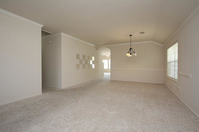 Building Photo - 9306 Floral Crest Dr