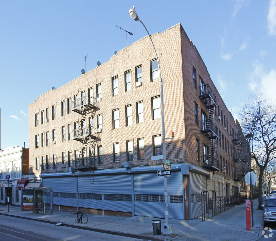 Primary Photo - Pioneer Food Stores