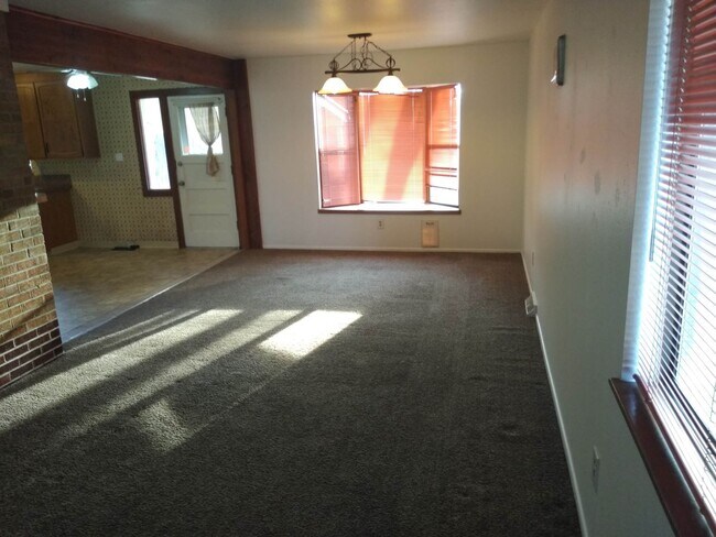 Building Photo - 3 bedroom Westminster home for rent