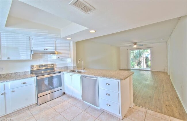 Building Photo - 2385 Naples Trace Cir