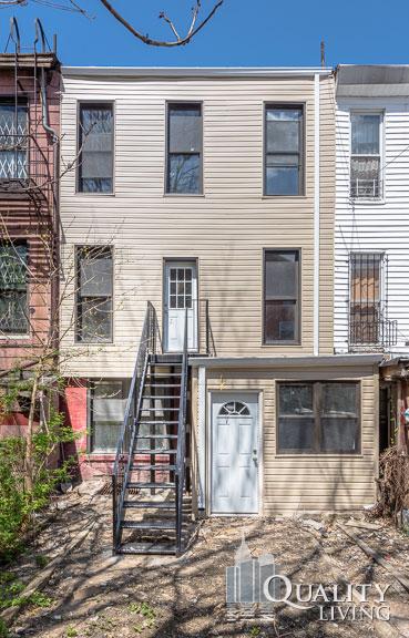 Building Photo - 730 Chauncey St