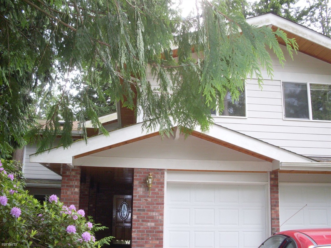 Primary Photo - 65 Windward Dr