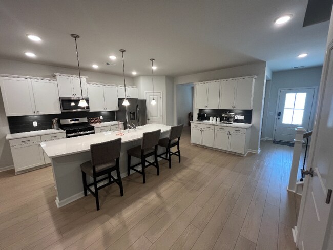 Building Photo - 3093 Grinnell St