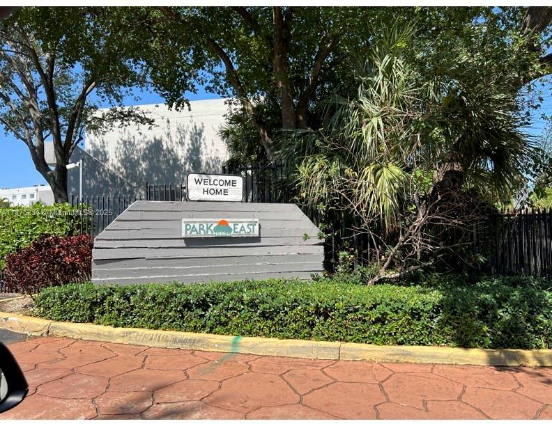 Foto principal - 10 NW 87th Ave