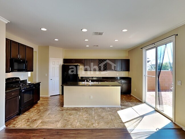Foto del edificio - 7585 Engleberg Ave