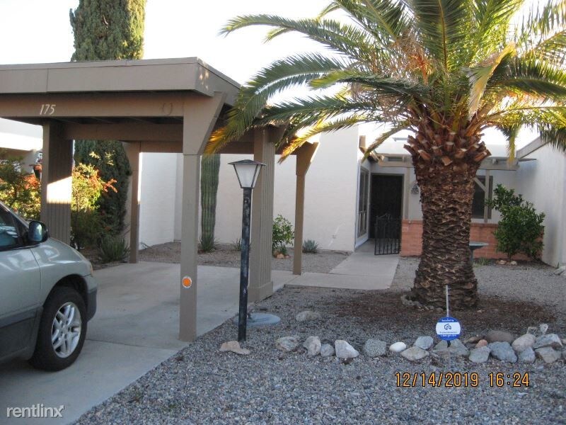Primary Photo - 175 W Calle Del Chancero