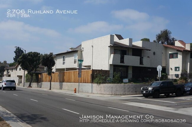 Foto del edificio - 2706 Ruhland Ave
