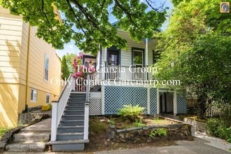 Building Photo - 3325 S Kelly Ave