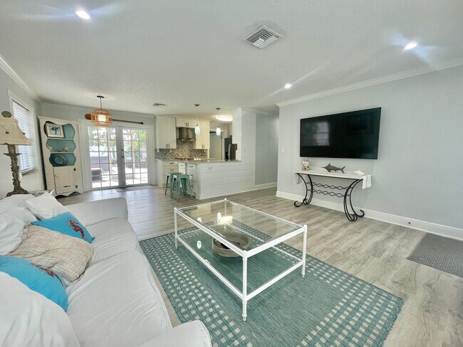 Foto del edificio - 3420 Palm Ct