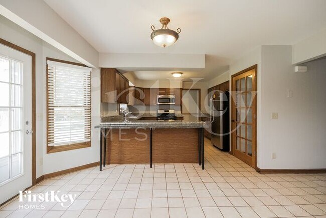 Foto del edificio - 301 Prairie Valley Ct