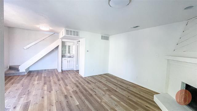 Foto del edificio - 6026 Stoneybrook Dr