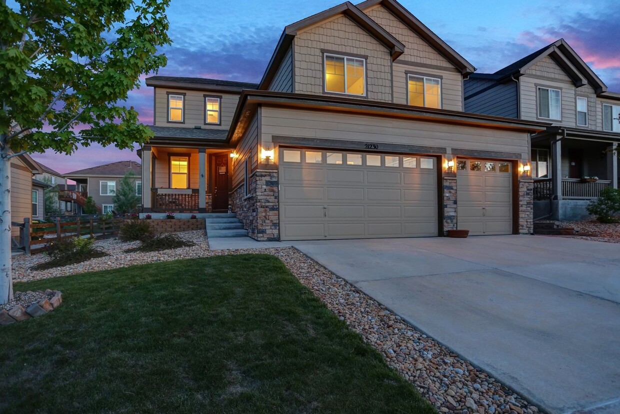 Primary Photo - Beautiful Copperleaf 6 Bedroom 5 Bath Home...
