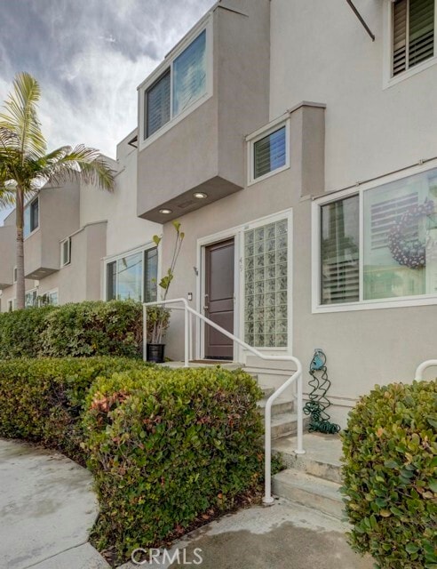 Building Photo - 501 Herondo St