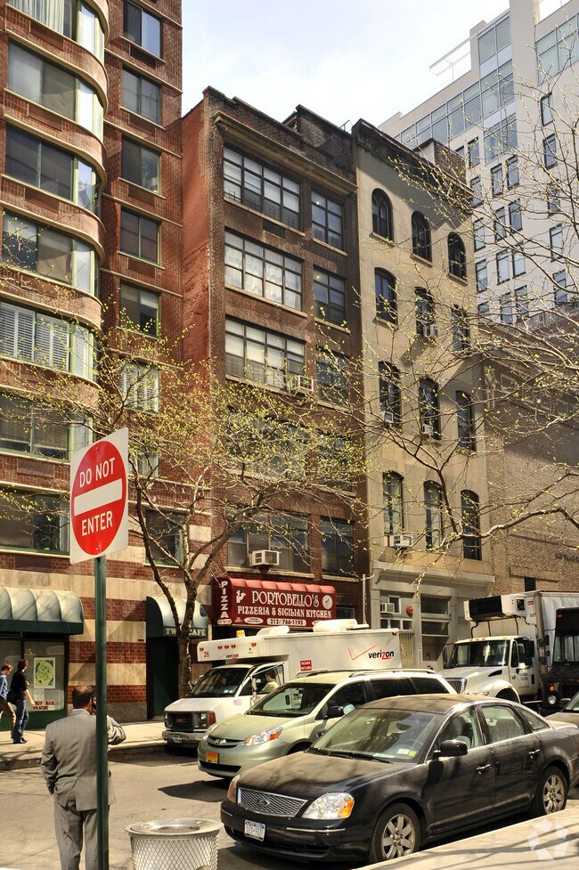 Building Photo - 83 Murray St