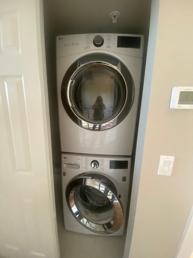 Building Photo - 2303 Hauser Blvd