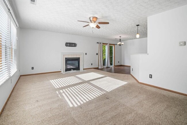 Foto del edificio - 2147 Shortcreek Rd