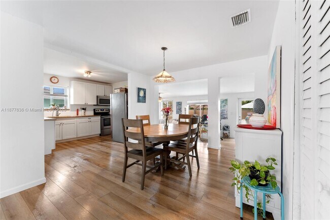 Foto del edificio - 2625 SW 67th Ave