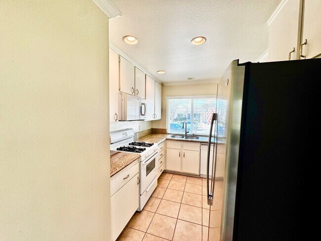 Foto del edificio - Single family home located in desirable Yo...