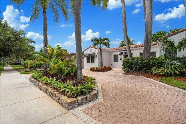 Building Photo - 1617 Washington St