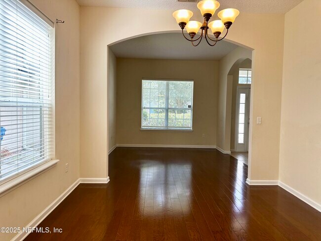Building Photo - 300 Candlebark Dr