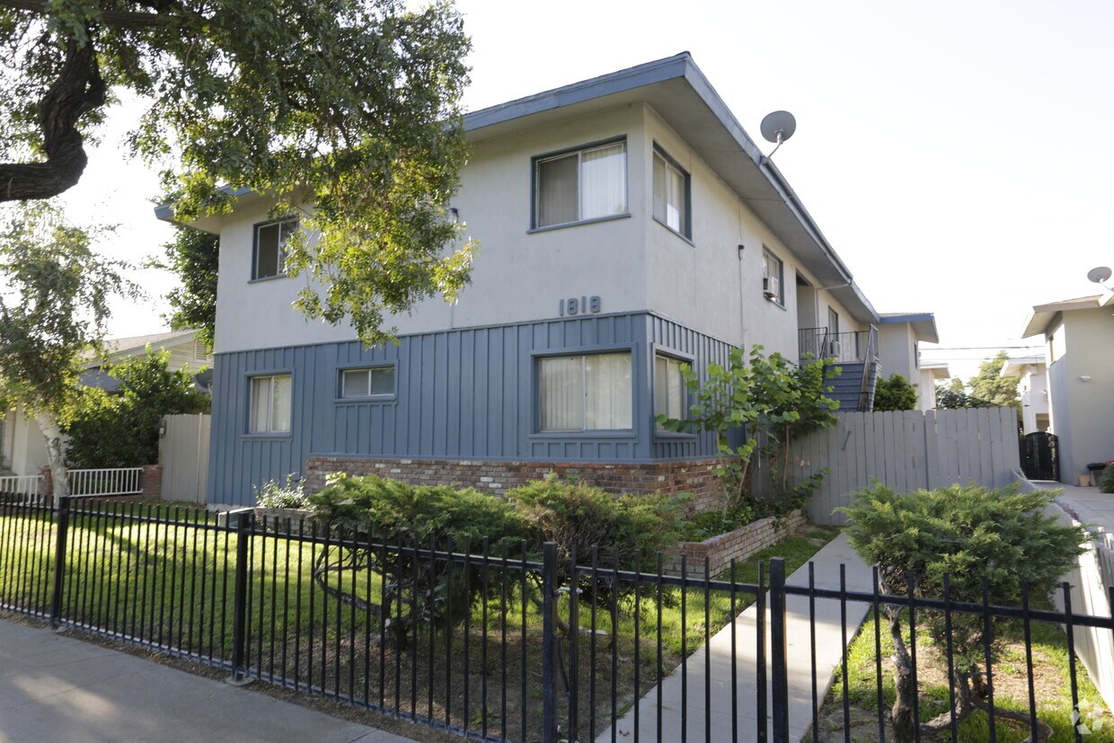 Primary Photo - 1818 Glenoaks Ave