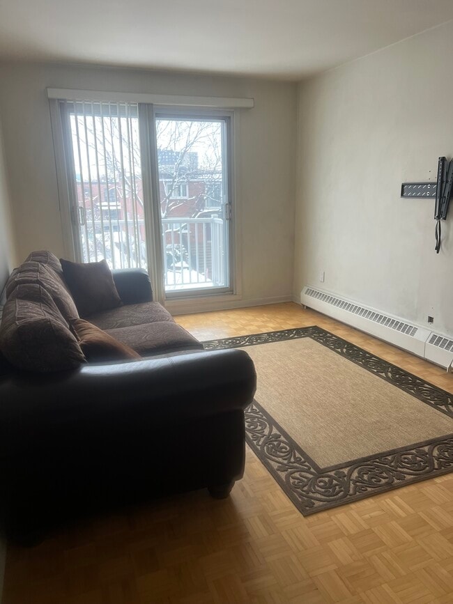 Photo du bâtiment - 1115 Rue Duguay