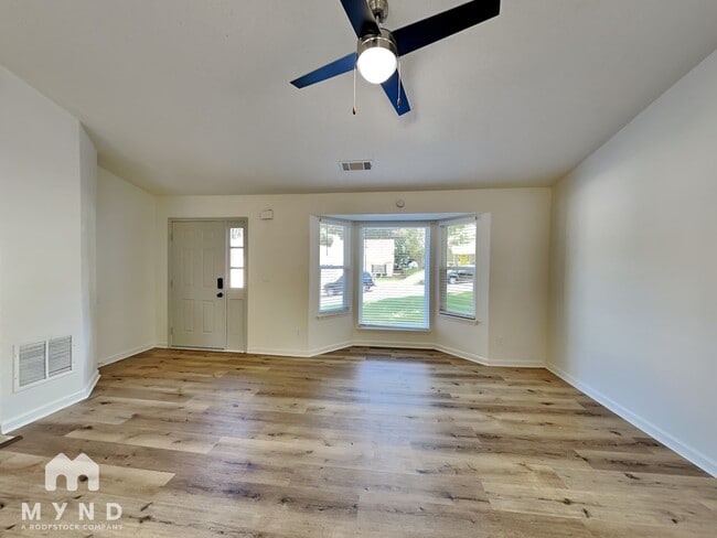 Building Photo - 3221 River Mist Cove