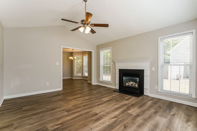 Building Photo - 1005 Henchman Ct
