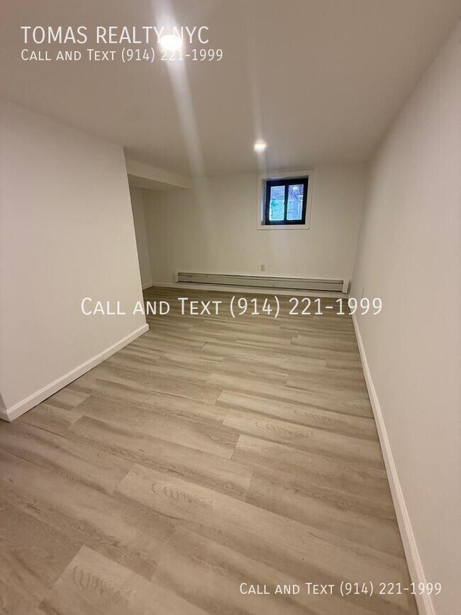 Foto del edificio - 1870 Hunt Ave