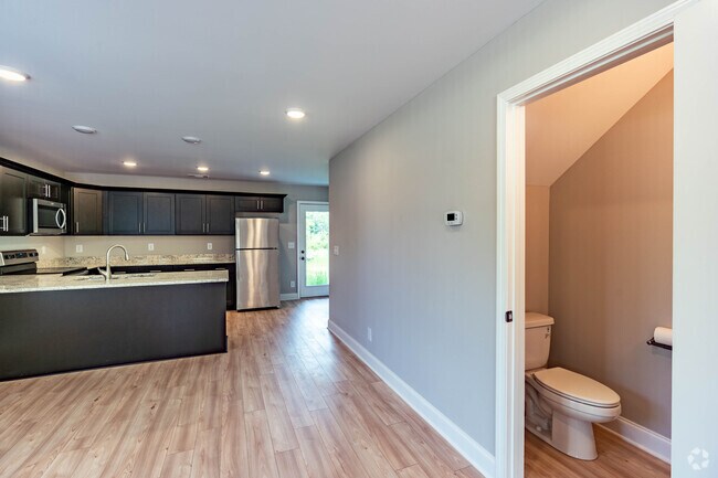 Foto del edificio - East Adams Townhomes