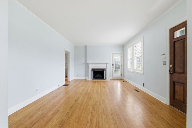 Photo - 1002 Sutton Hill Rd House