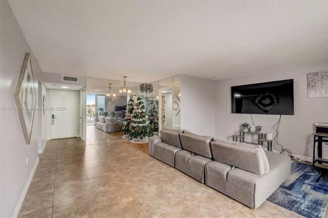 Foto del edificio - 2750 NE 183rd St